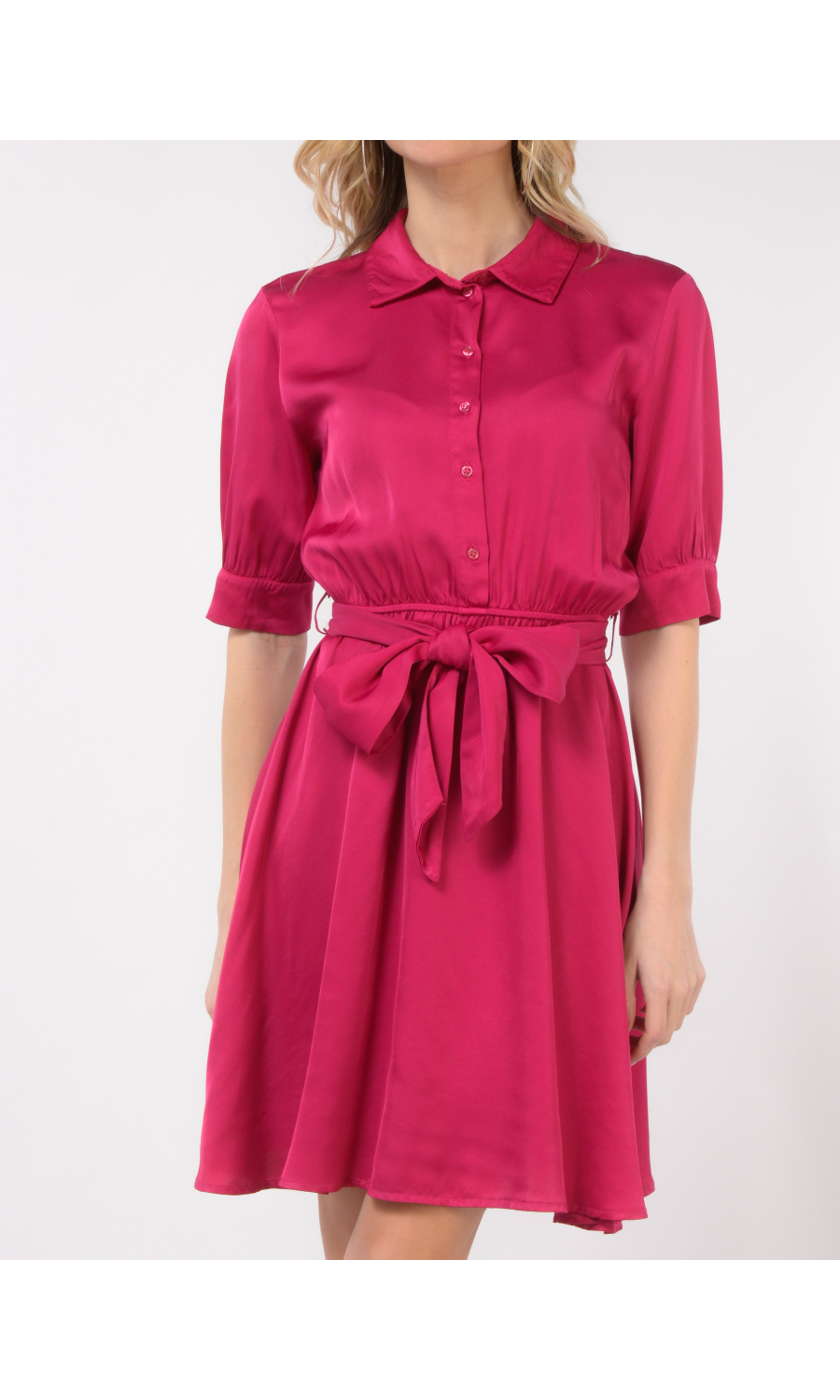 abito corto da donna Kaos effetto raso con fusciacca