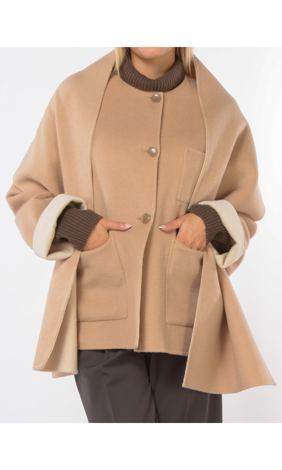 cappotto da donna Seventy a girocollo con tasche