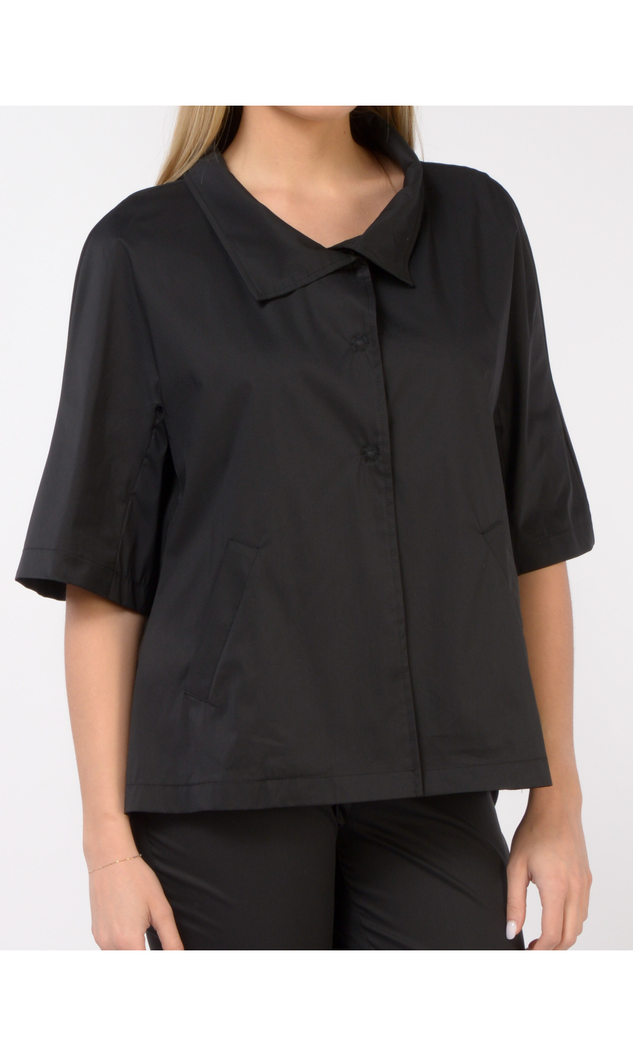 giacca da donna Jurere con manica a tre quarti e scollo a cratere